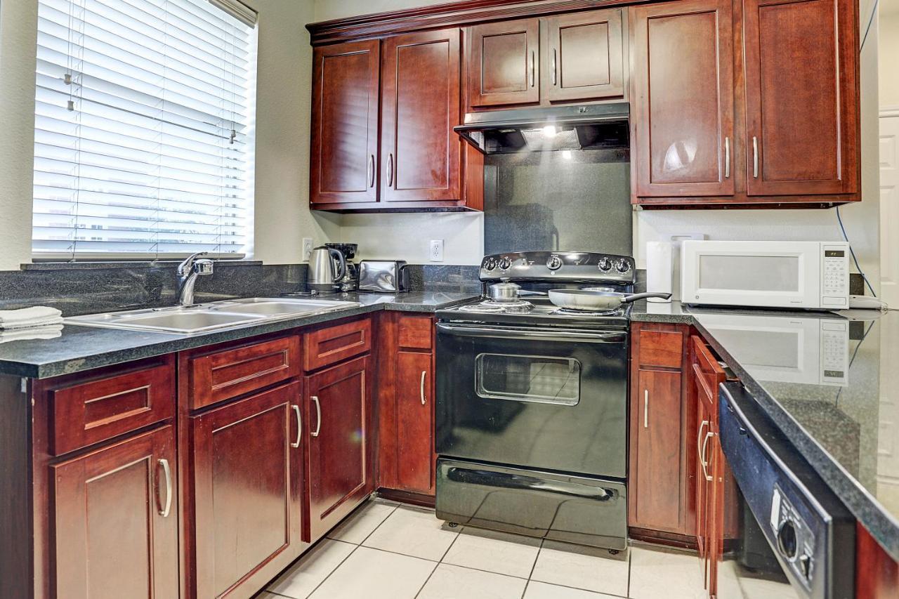 יוסטון Villa Corporate 2 Bedroom Suite Furnished Condo מראה חיצוני תמונה